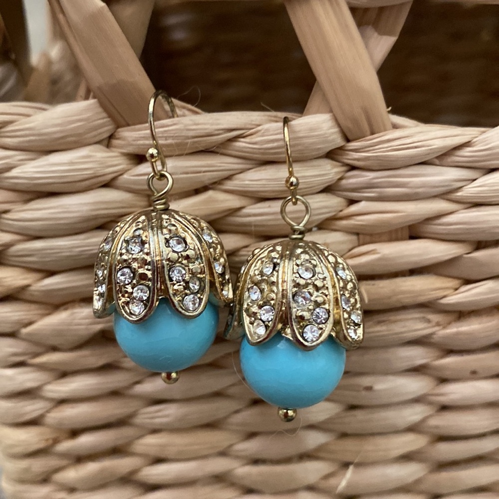 2 set of new dangle earrings - Picture 3 of 9